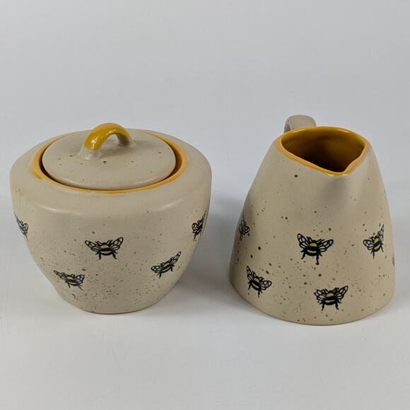 Spectrum Designz Barney Bee Repeat Sugar Bowl Creamer Set New Tags NWT Bumblebee - Picture 2 of 16